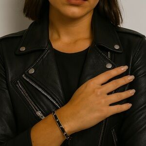 🖤Kate Spade Black and Gold Bangle Bracelet